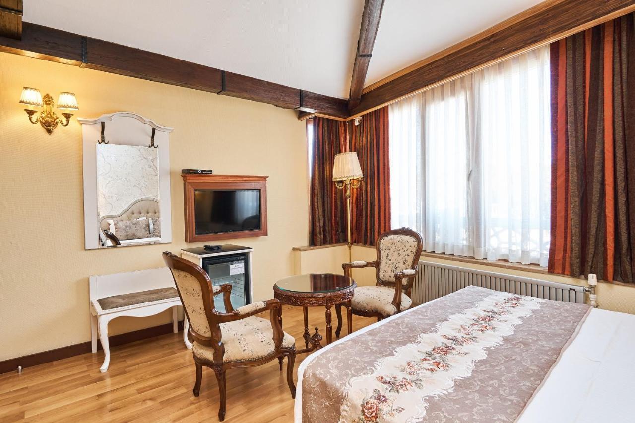 Hotel Western Empire Palace Hotel&spa 4*