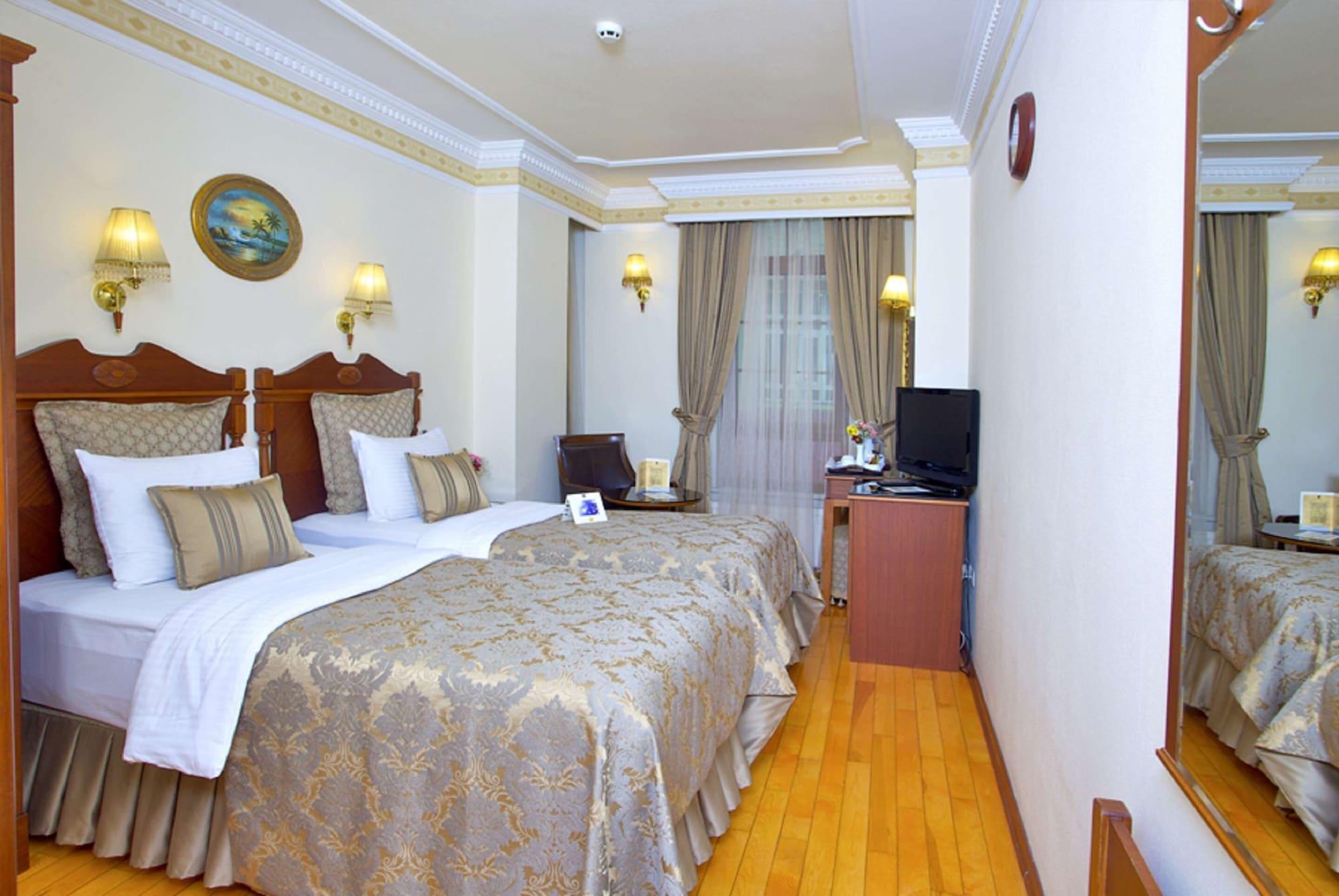Western Empire Palace & Otel 4*