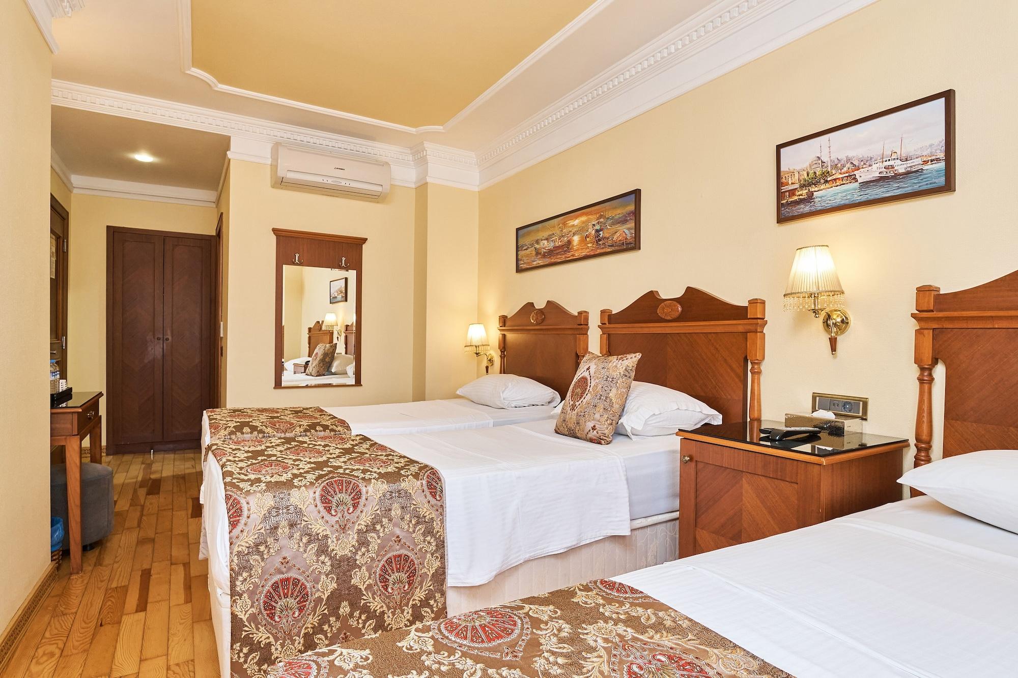 Western Empire Palace & Otel 4*