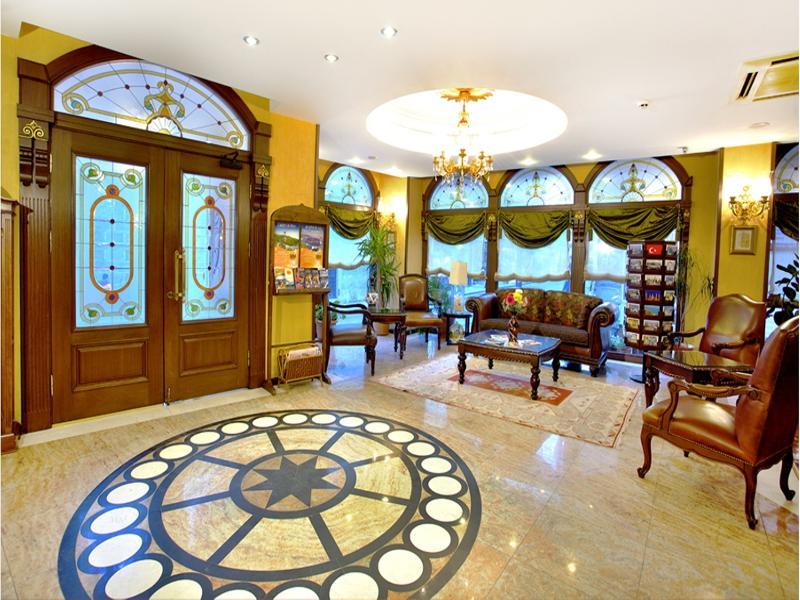 Otel Western Empire Palace & 4*